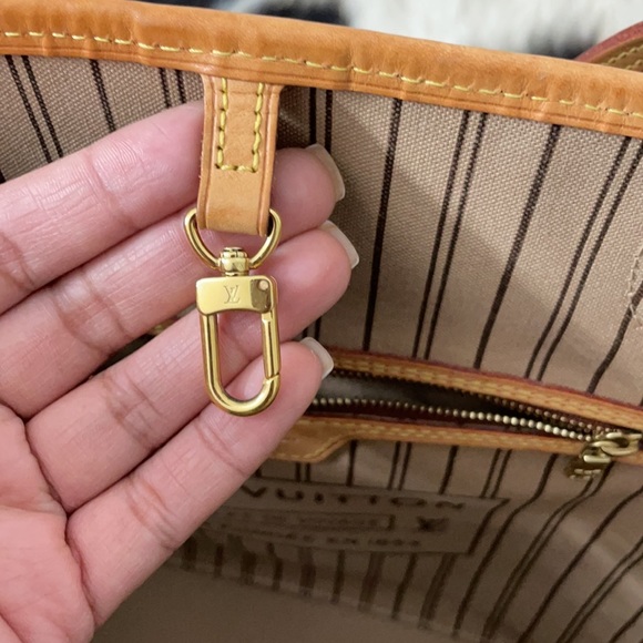 Never full PM bought and certified from Poshmark - Picture 3 of 7